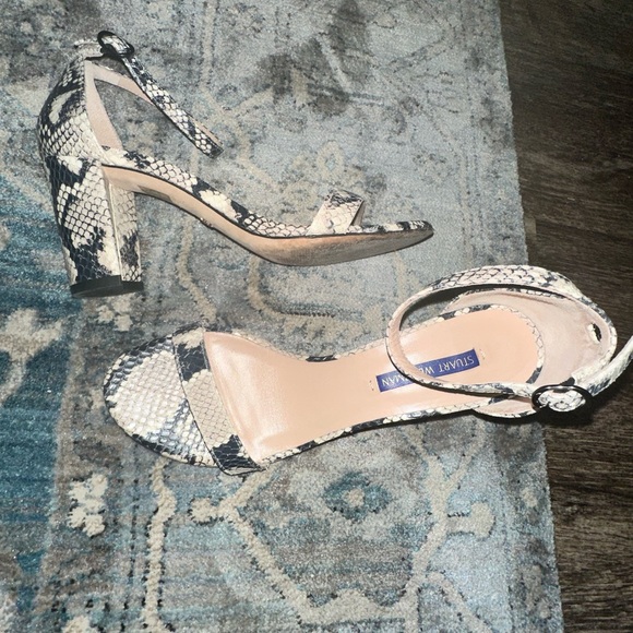 Stuart Weitzman Nearly Nude Sandles - Picture 9 of 14